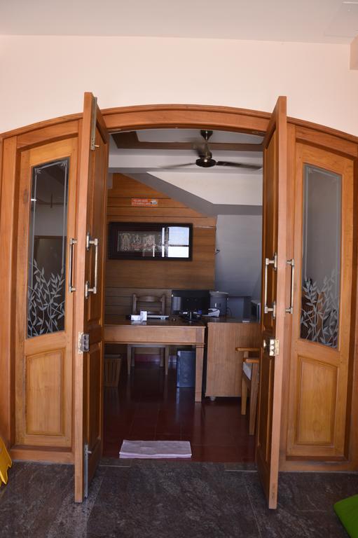 Cours Chabrol Otel Pondicherry Dış mekan fotoğraf