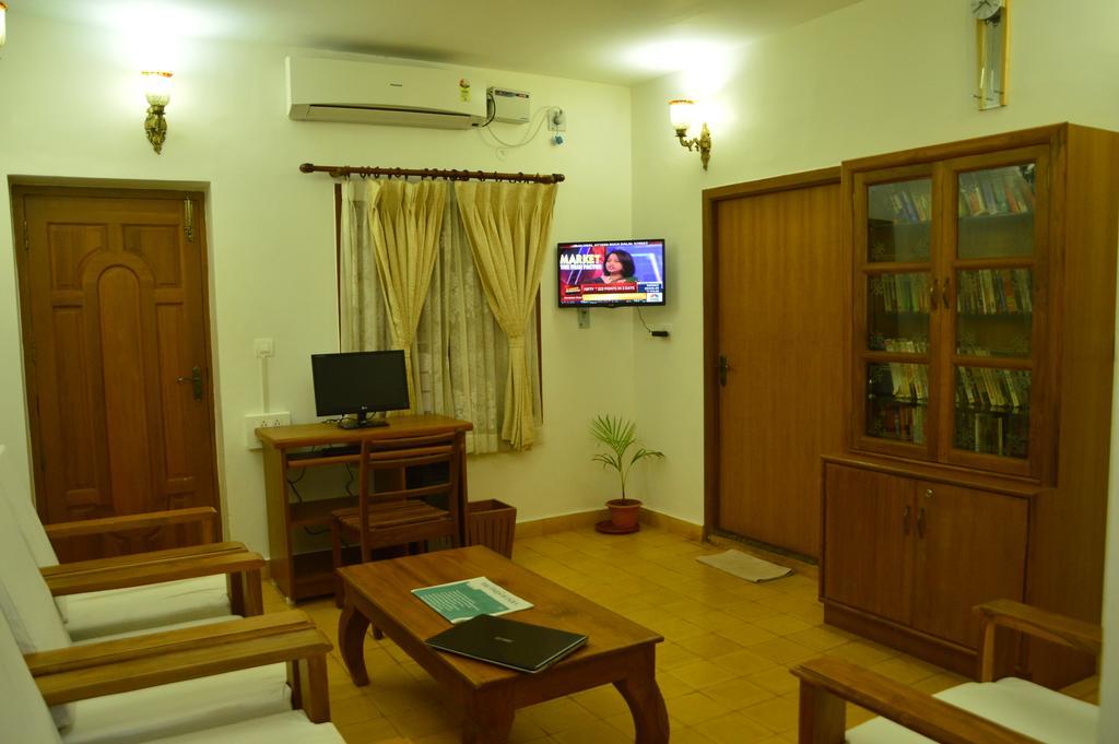Cours Chabrol Otel Pondicherry Dış mekan fotoğraf
