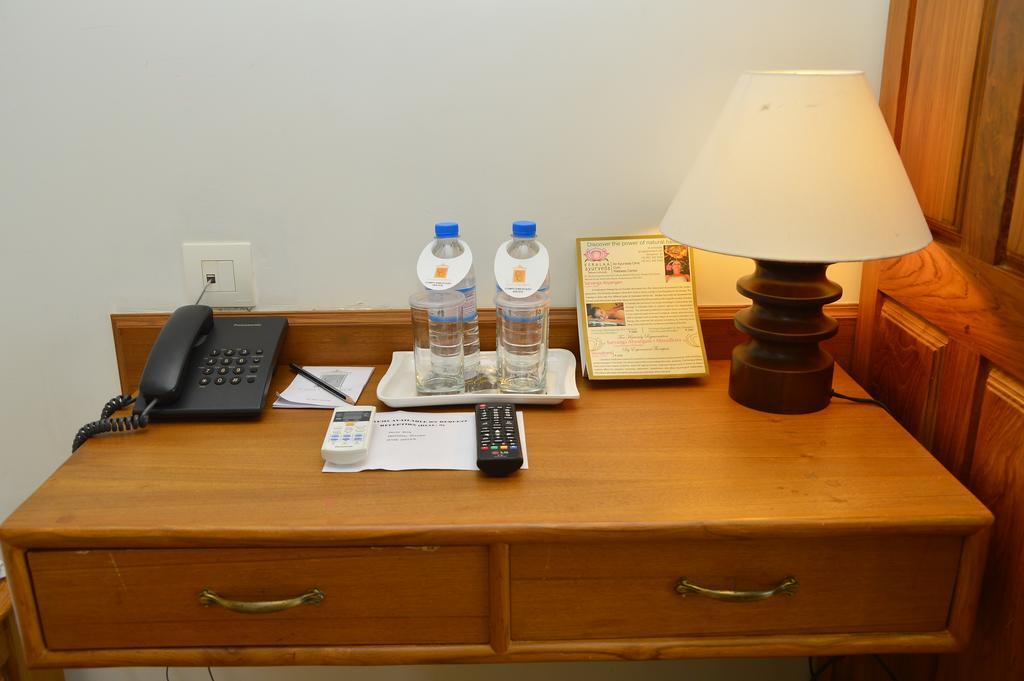 Cours Chabrol Otel Pondicherry Dış mekan fotoğraf