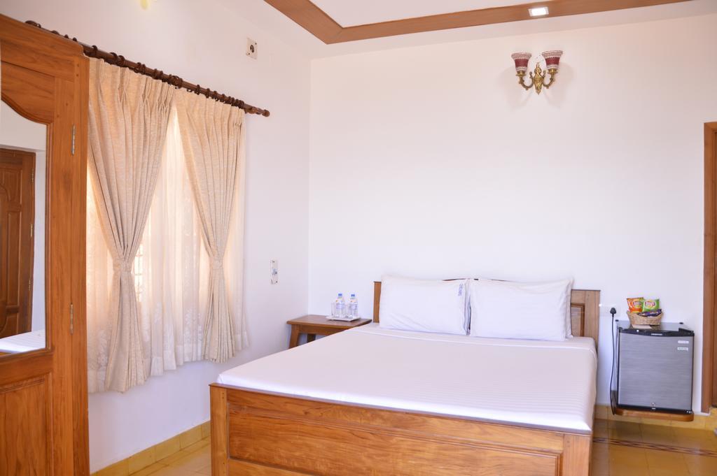 Cours Chabrol Otel Pondicherry Oda fotoğraf