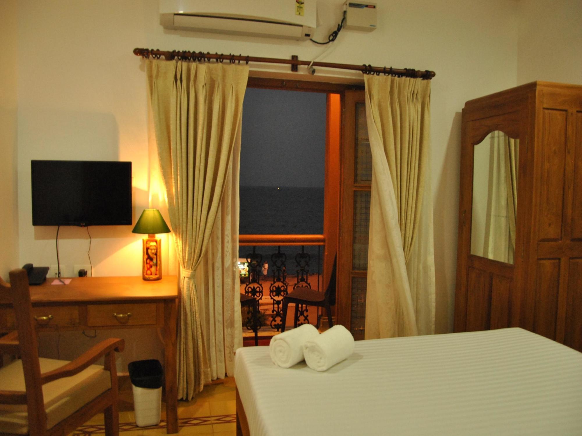 Cours Chabrol Otel Pondicherry Dış mekan fotoğraf